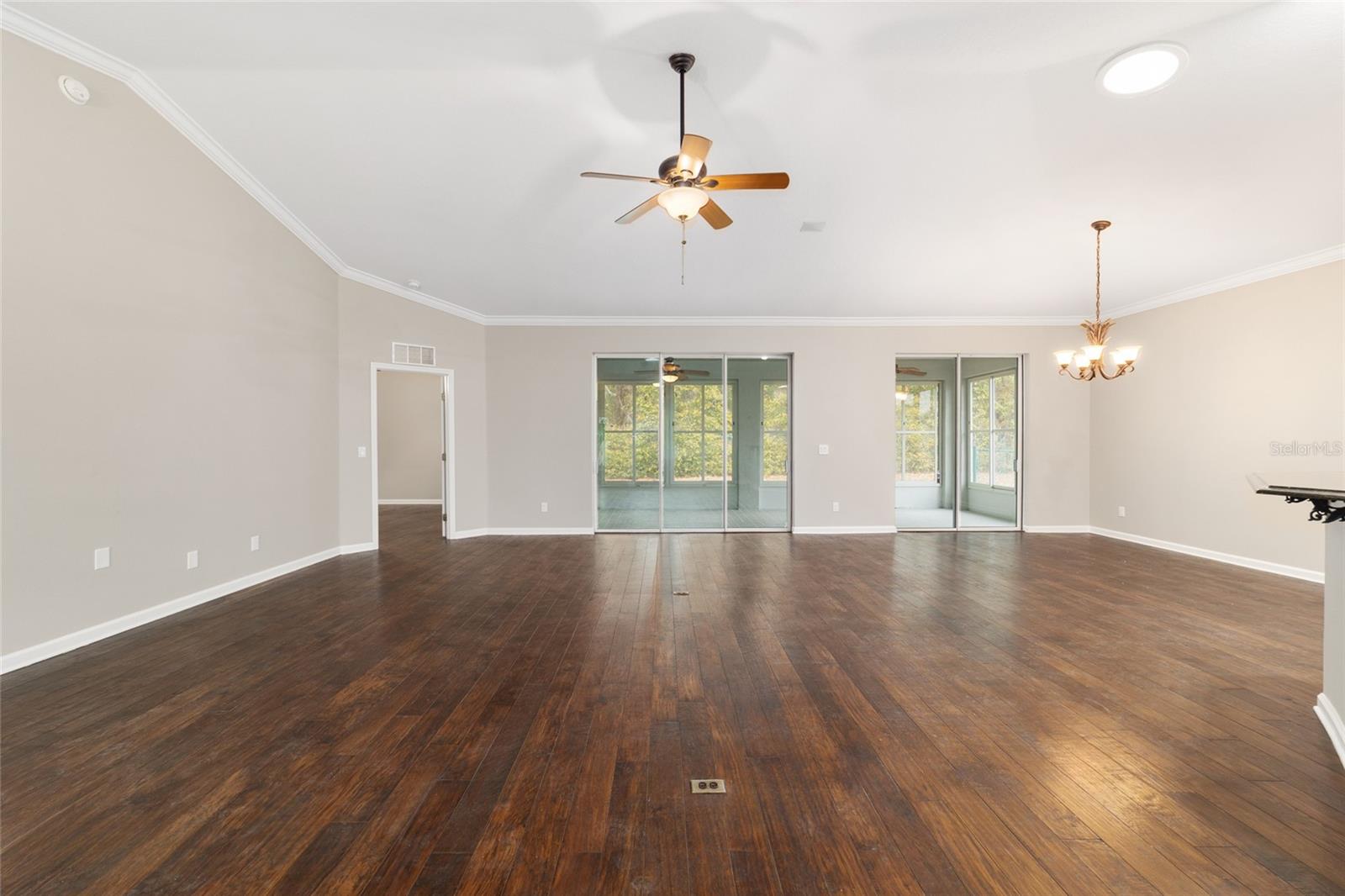 OCALA PALMS - Residential