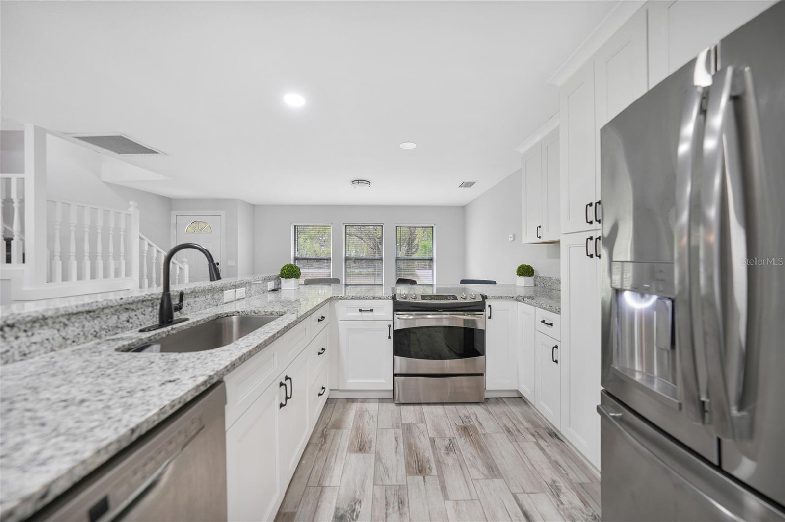 OAKMONT - Residential