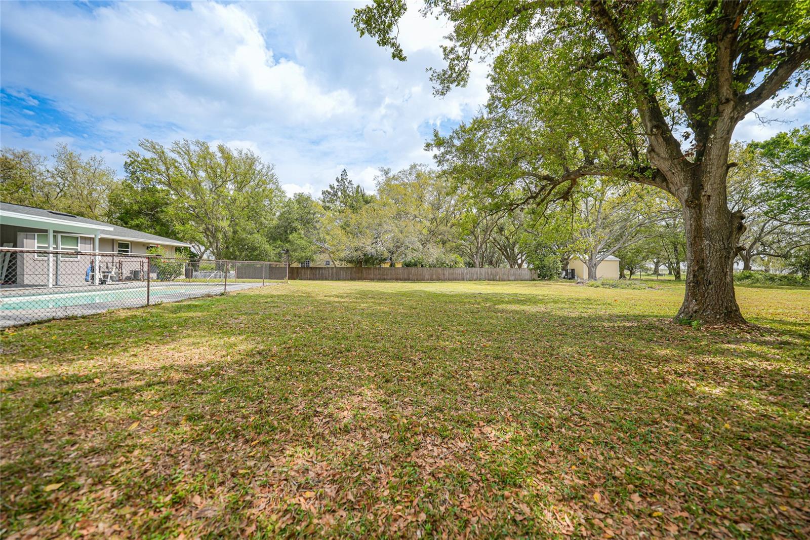 OAKMONT - Residential