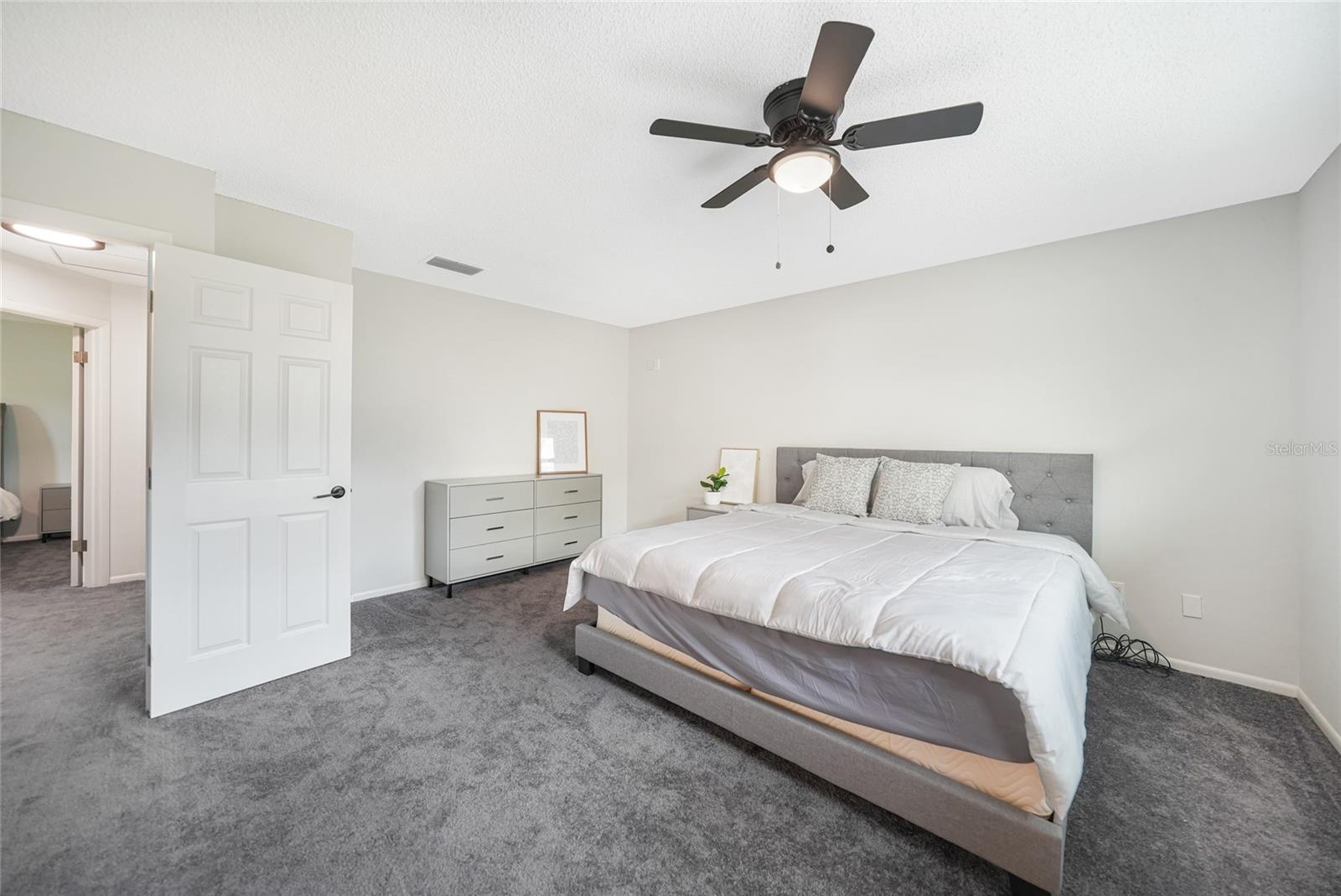 OAKMONT - Residential