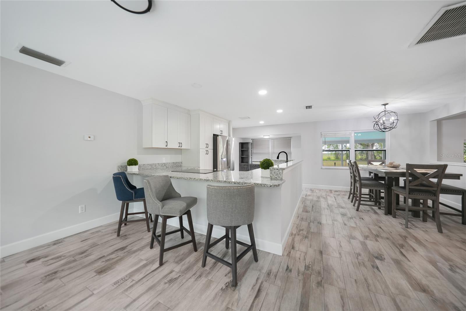 OAKMONT - Residential