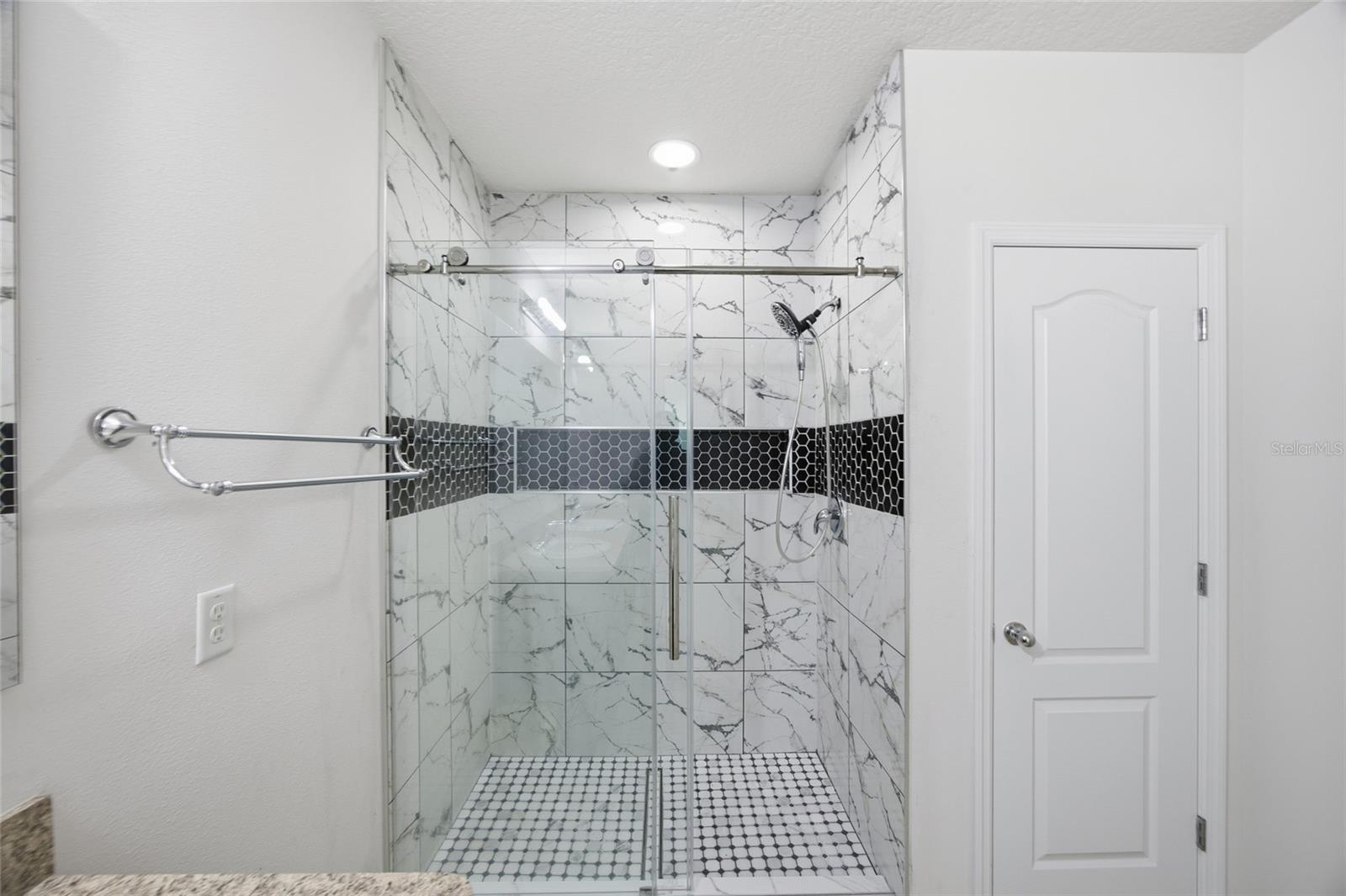 BRENTON MANOR - Residential