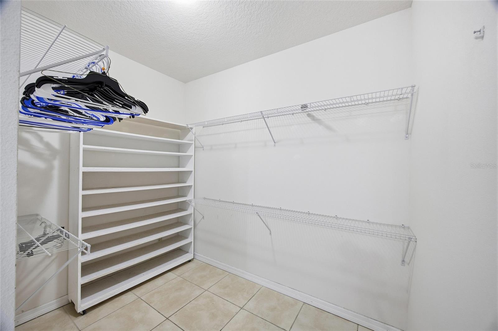 BRENTON MANOR - Residential