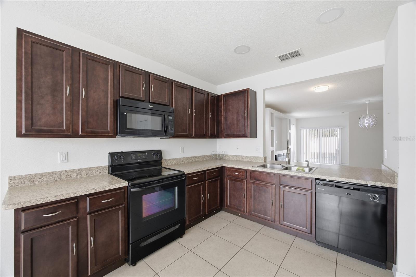 BRENTON MANOR - Residential