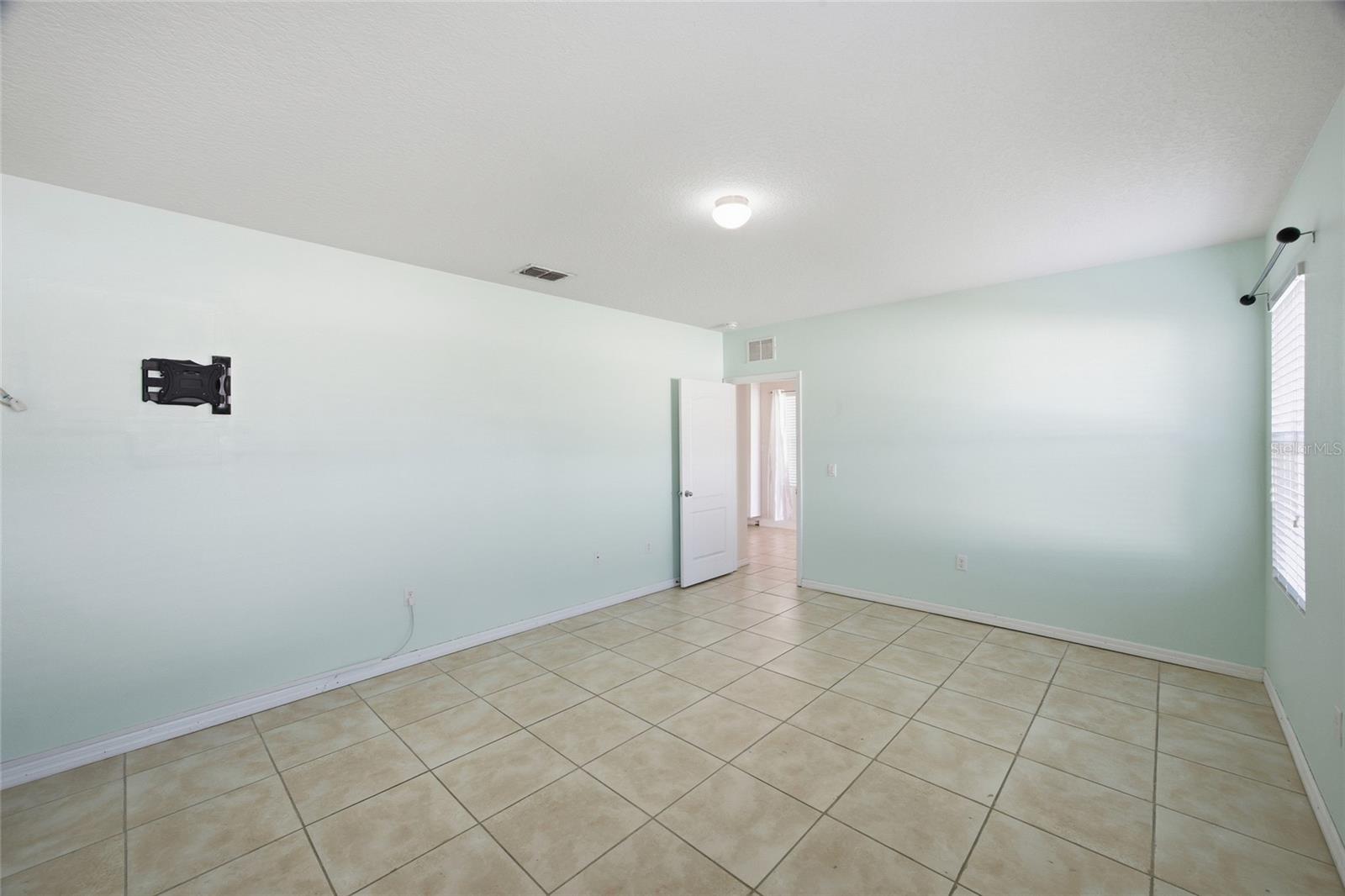 BRENTON MANOR - Residential