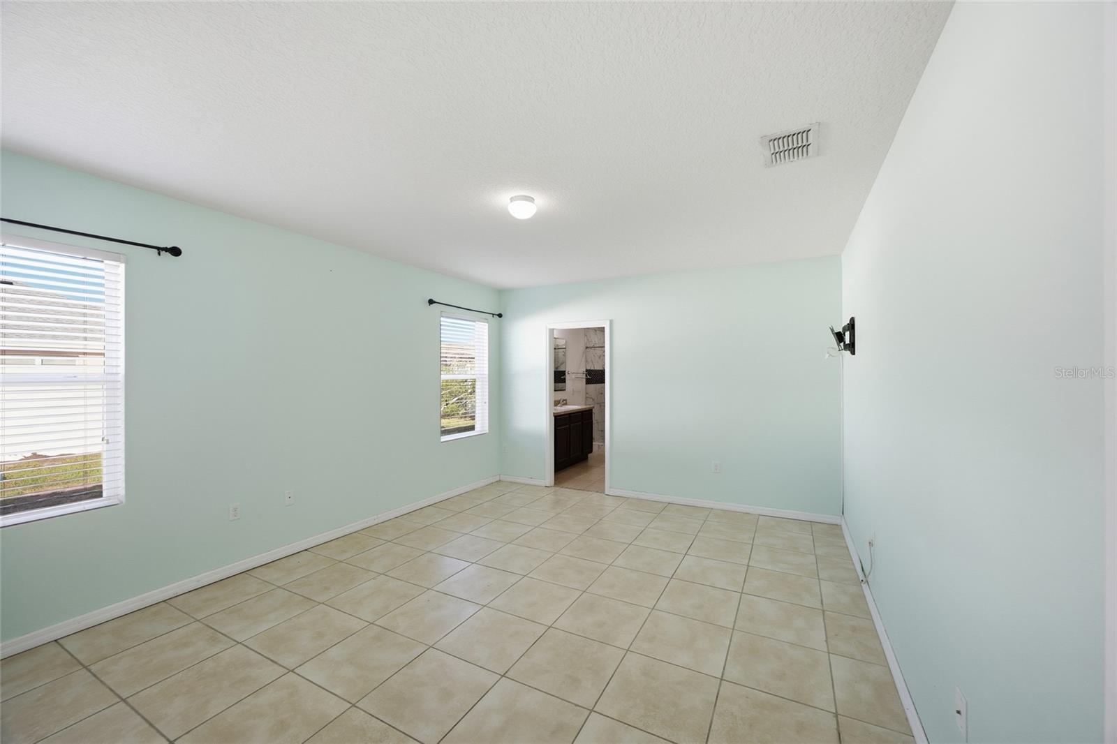 BRENTON MANOR - Residential