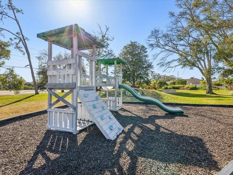 A home in PALM HARBOR