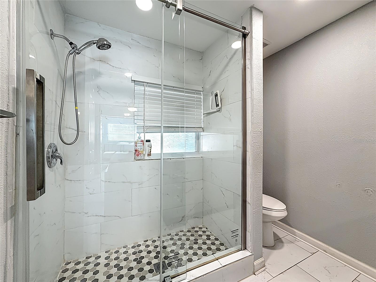 BREEZE HILL - Residential Lease