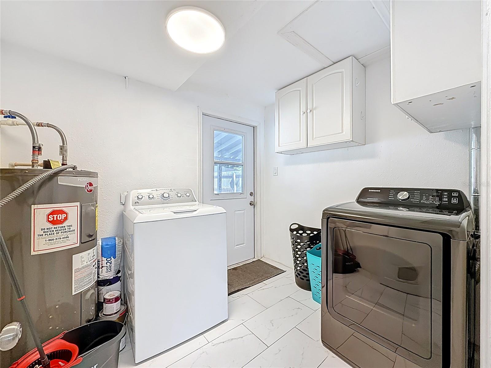 BREEZE HILL - Residential Lease