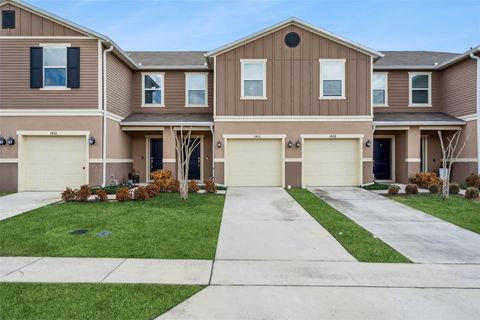 Photo of 1412 Mirabella Circle, Davenport, FL 33897 (MLS # O6382500)