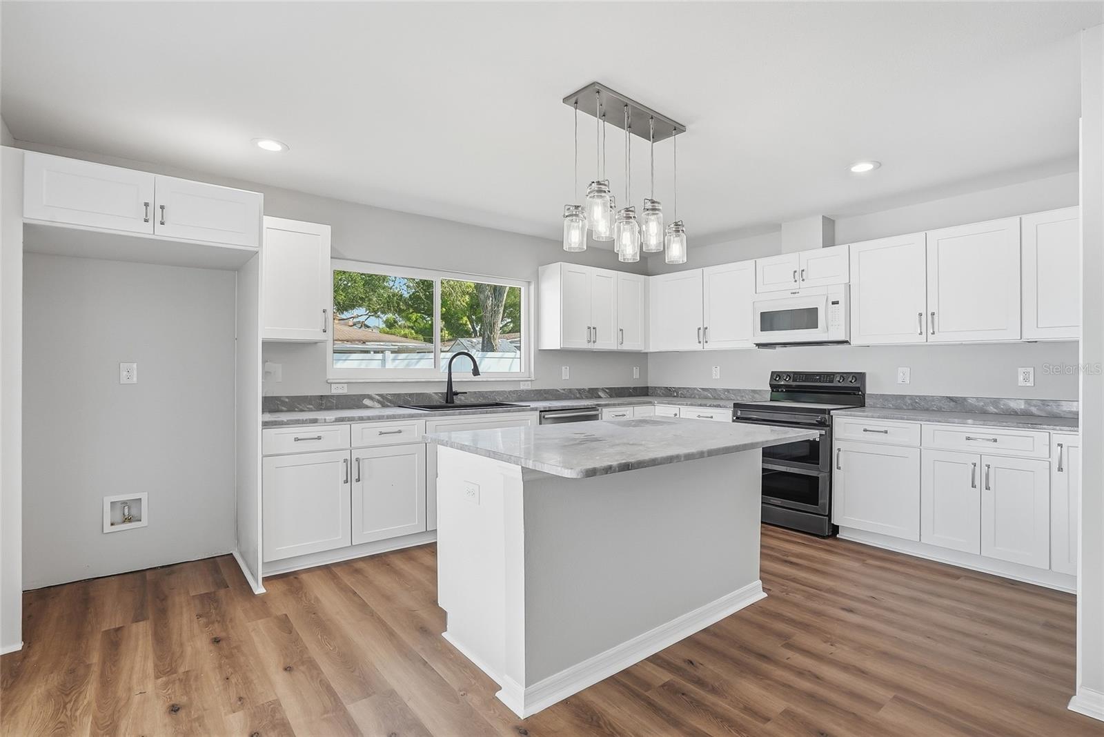 BROADMOOR PARK REV - Residential