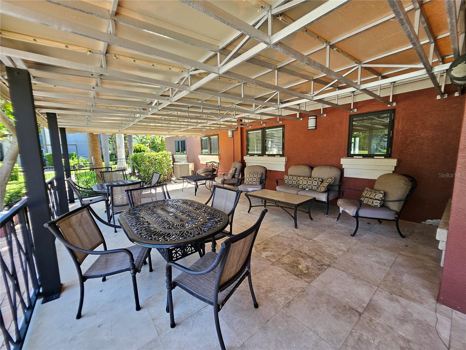 ITOPIA PRIVATE RESIDENCES CONDO BLDG 10, UNIT 1003 - Residential Lease