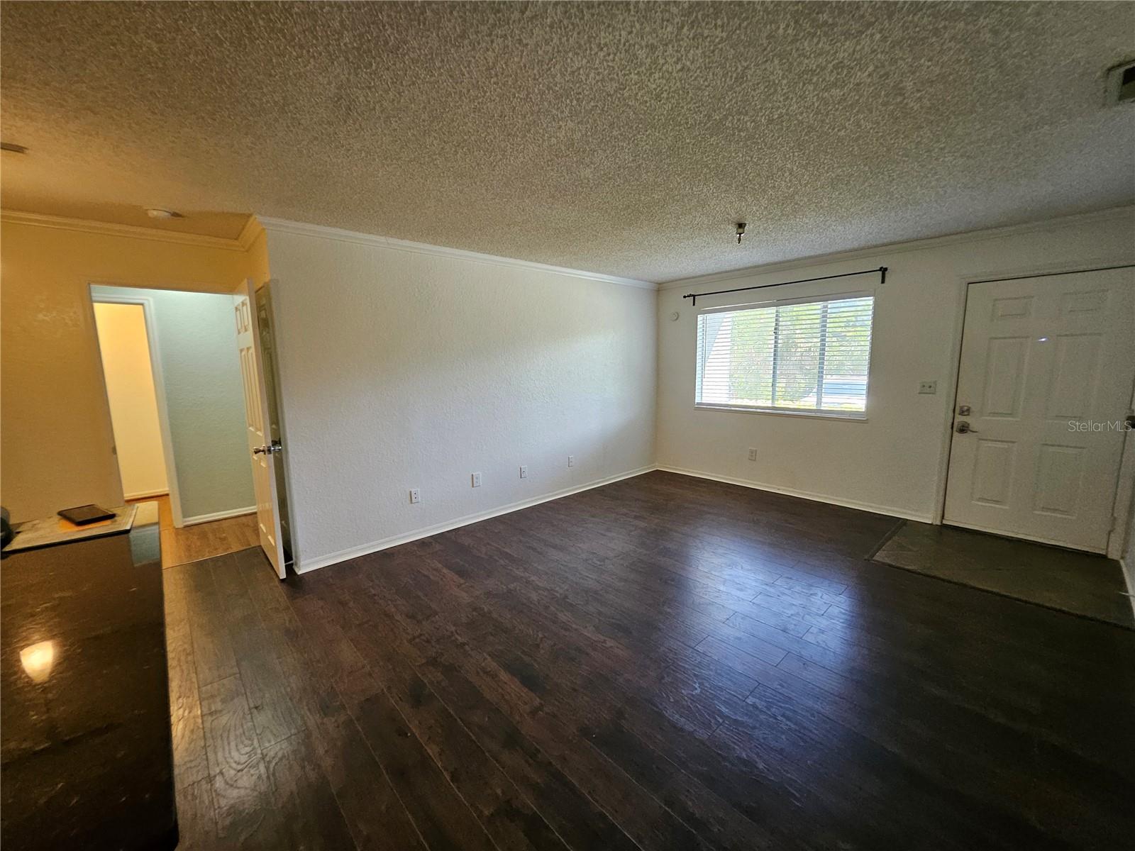 ITOPIA PRIVATE RESIDENCES CONDO BLDG 10, UNIT 1003 - Residential Lease