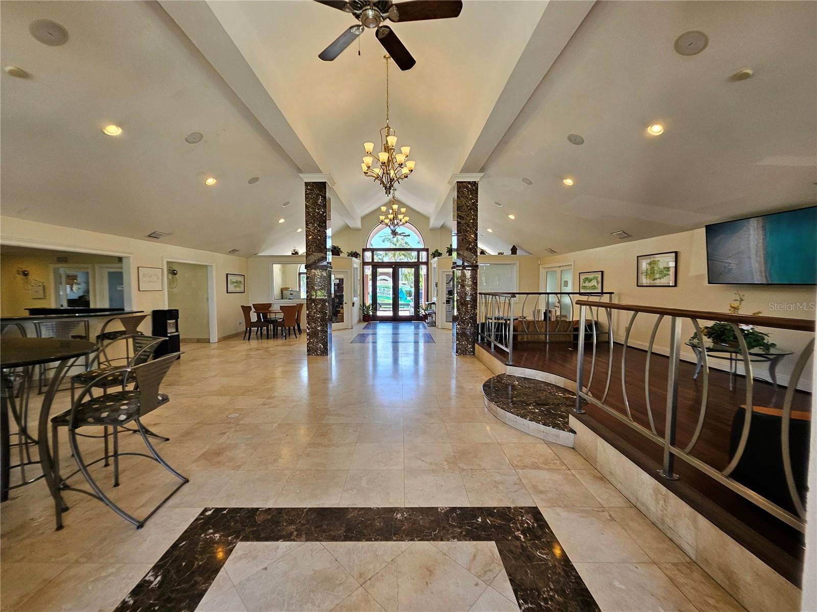 ITOPIA PRIVATE RESIDENCES CONDO BLDG 10, UNIT 1003 - Residential Lease