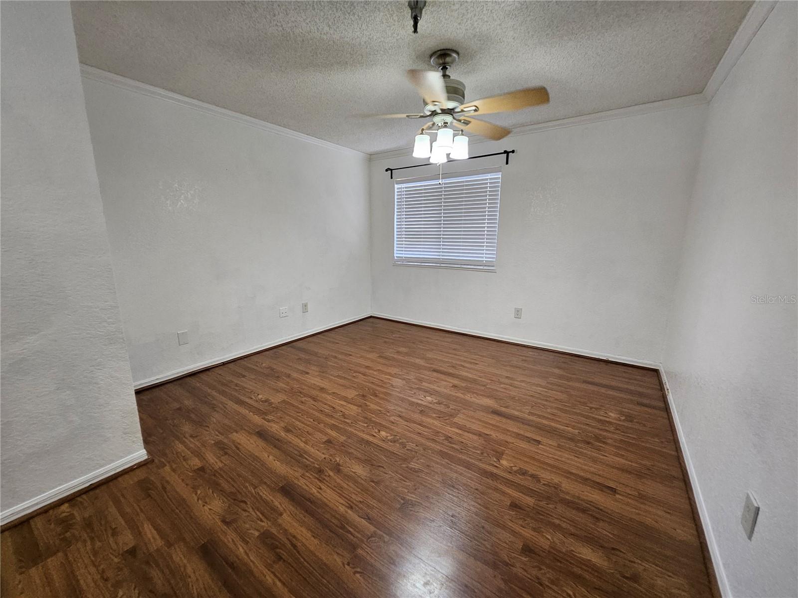 ITOPIA PRIVATE RESIDENCES CONDO BLDG 10, UNIT 1003 - Residential Lease