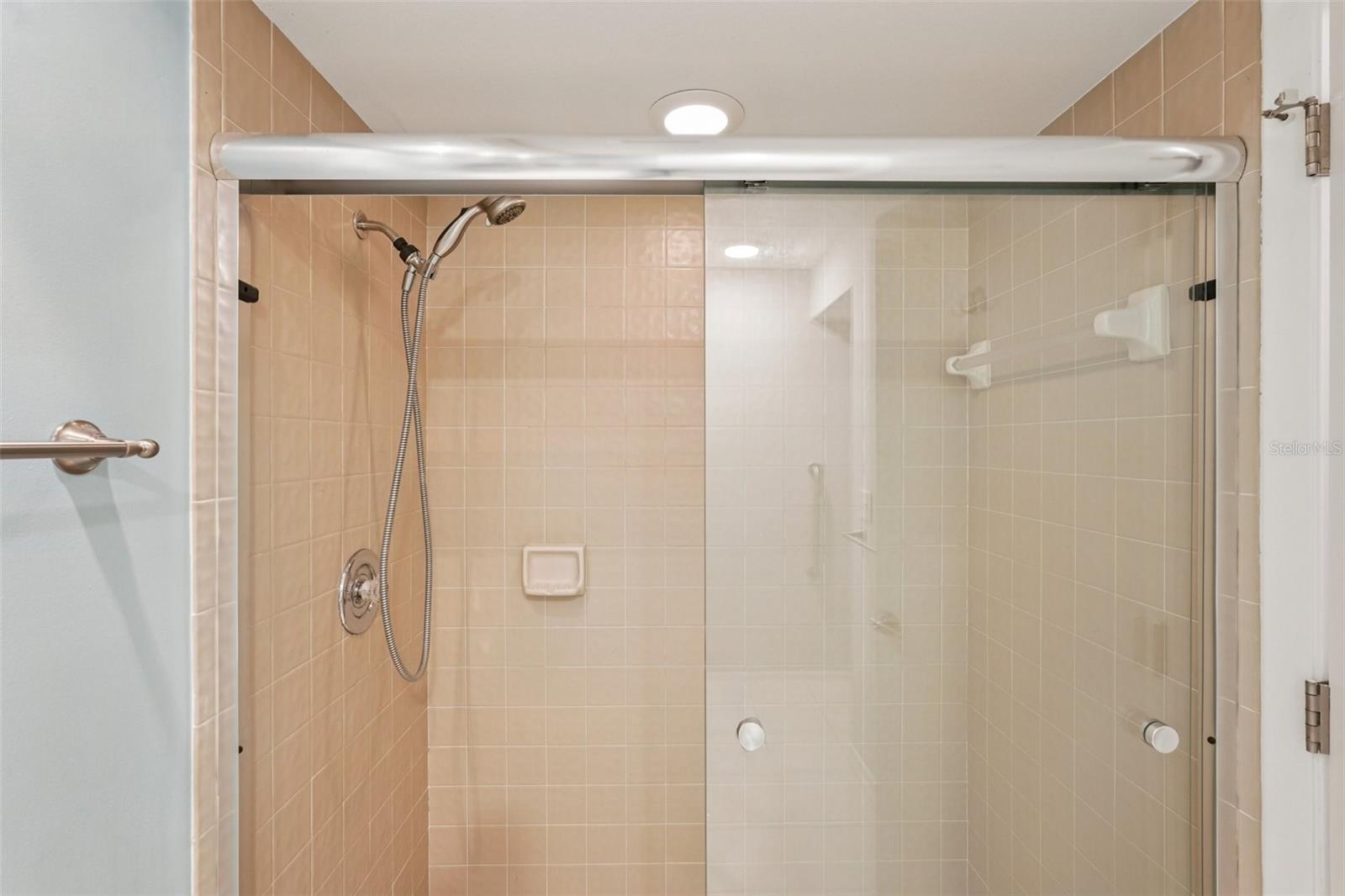 AVISTA OF PALM-AIRE SEC 1 - Residential