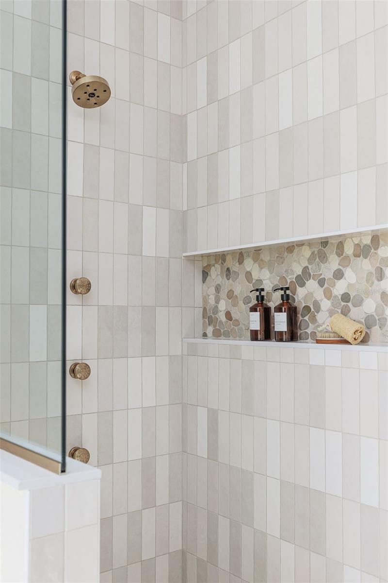 CHEROKEE PLACE SUB - Residential