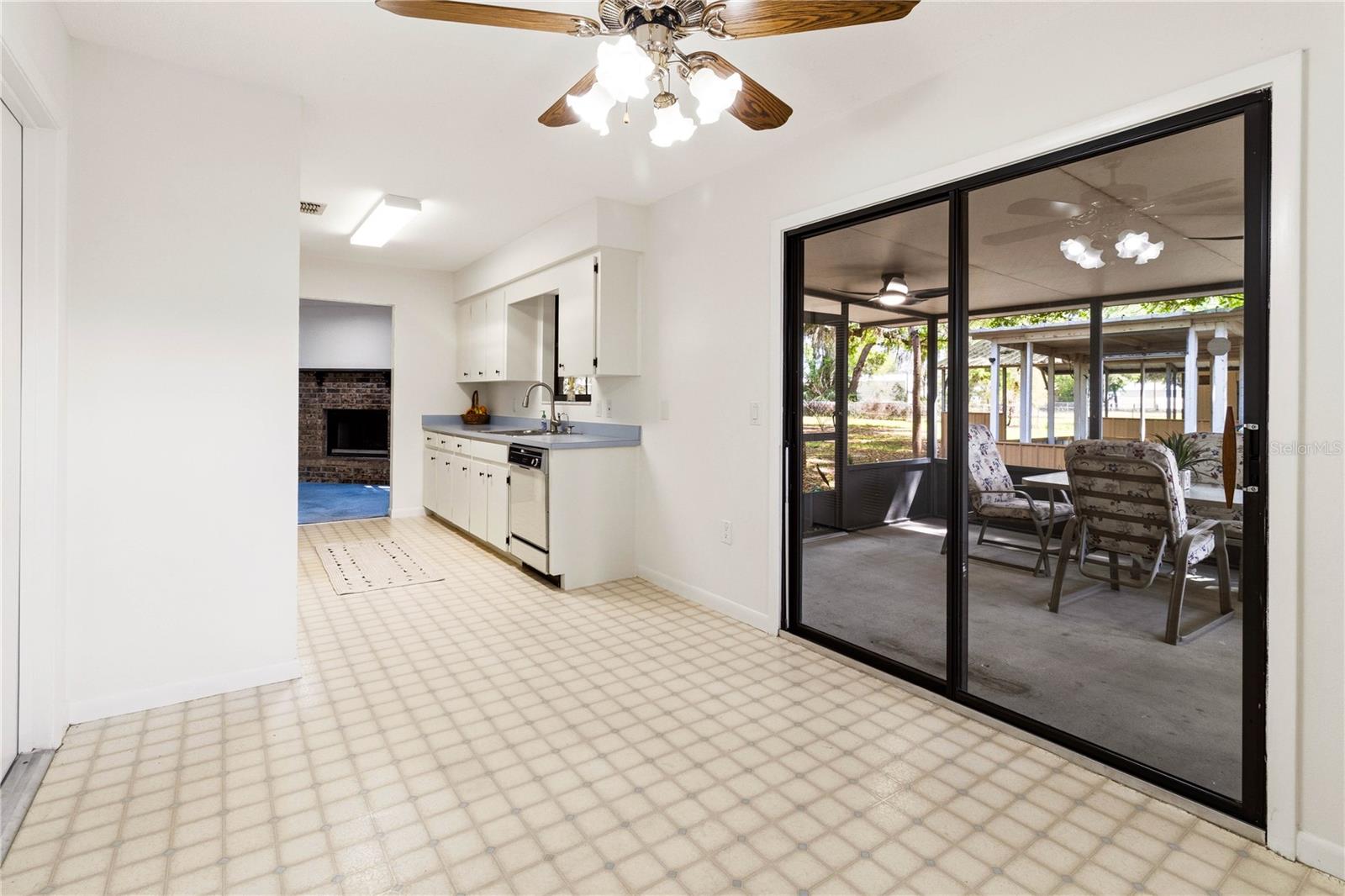 TIMBERLAKE ESTATES - Residential