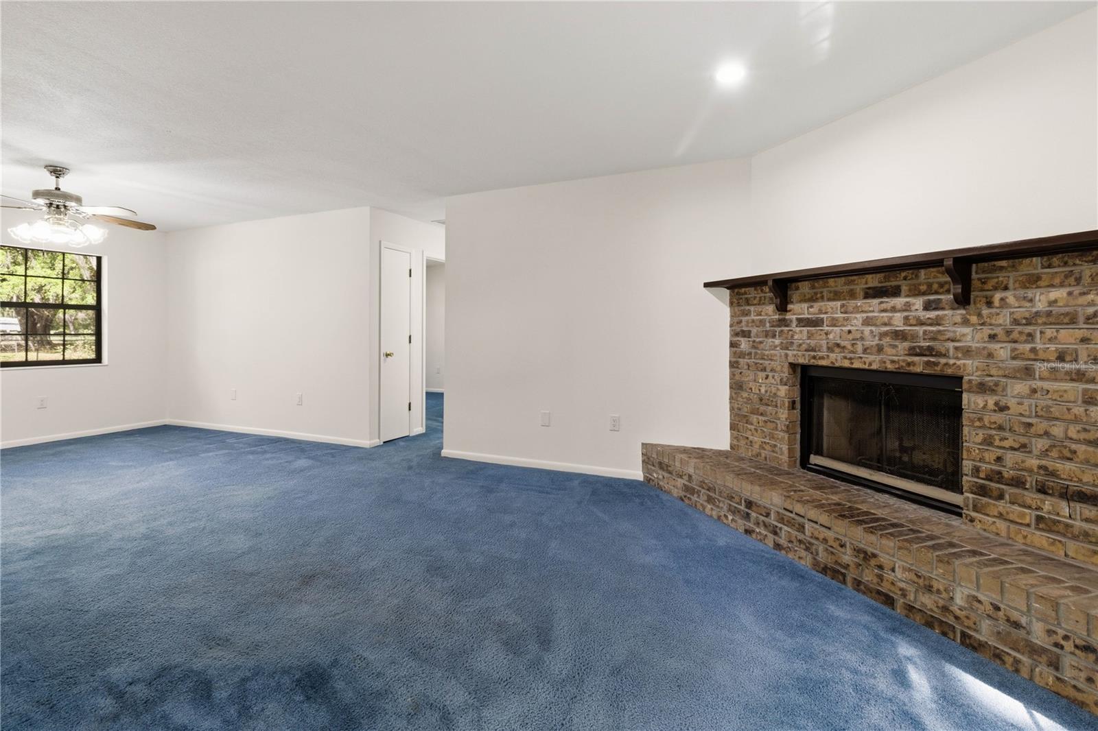 TIMBERLAKE ESTATES - Residential