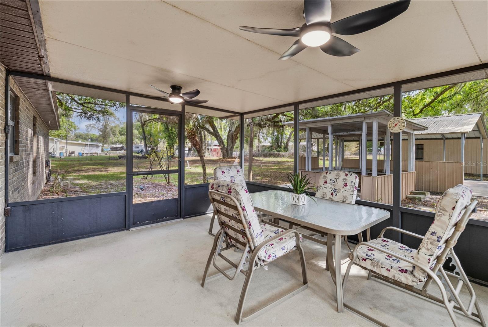 TIMBERLAKE ESTATES - Residential