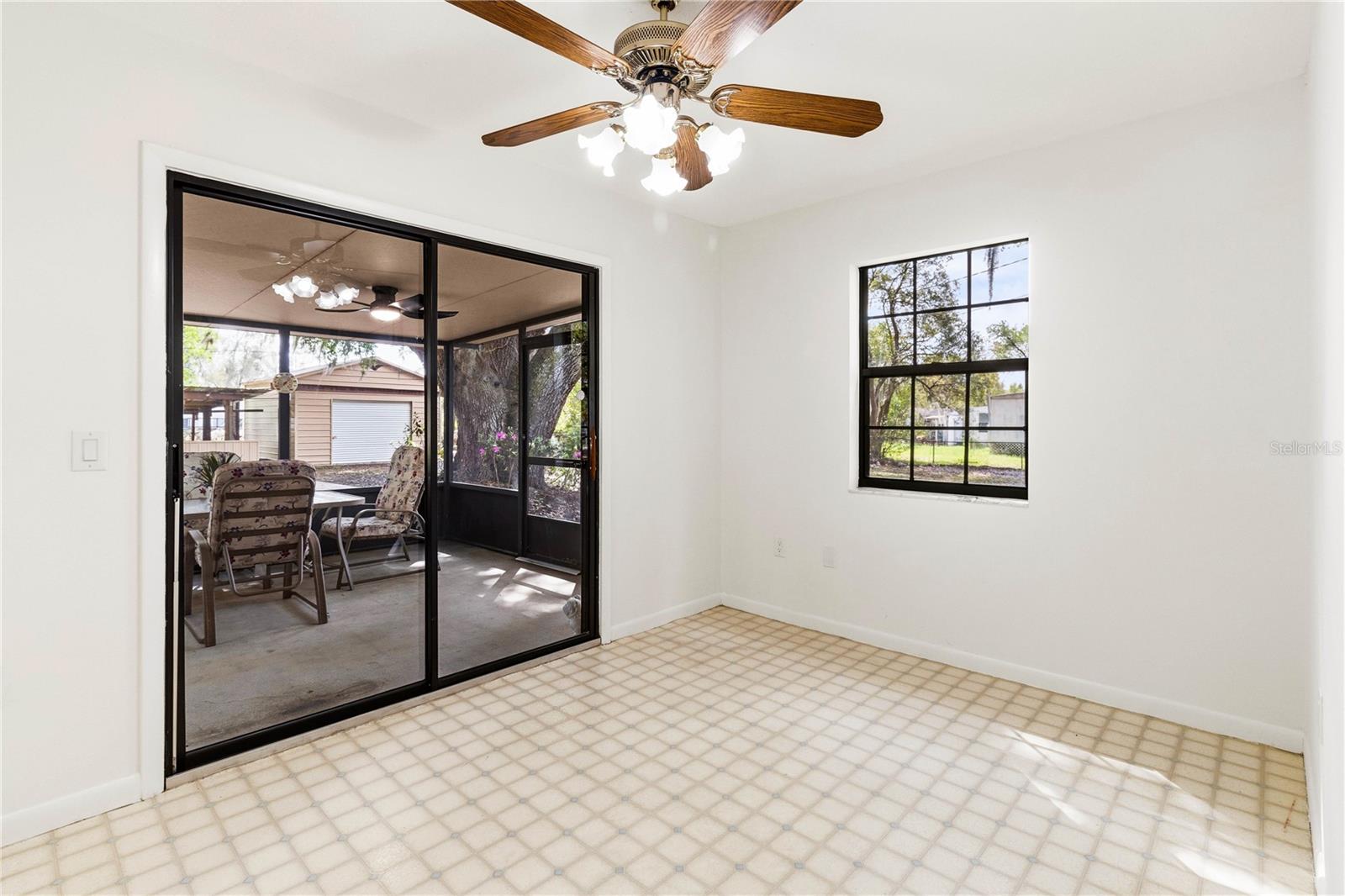 TIMBERLAKE ESTATES - Residential