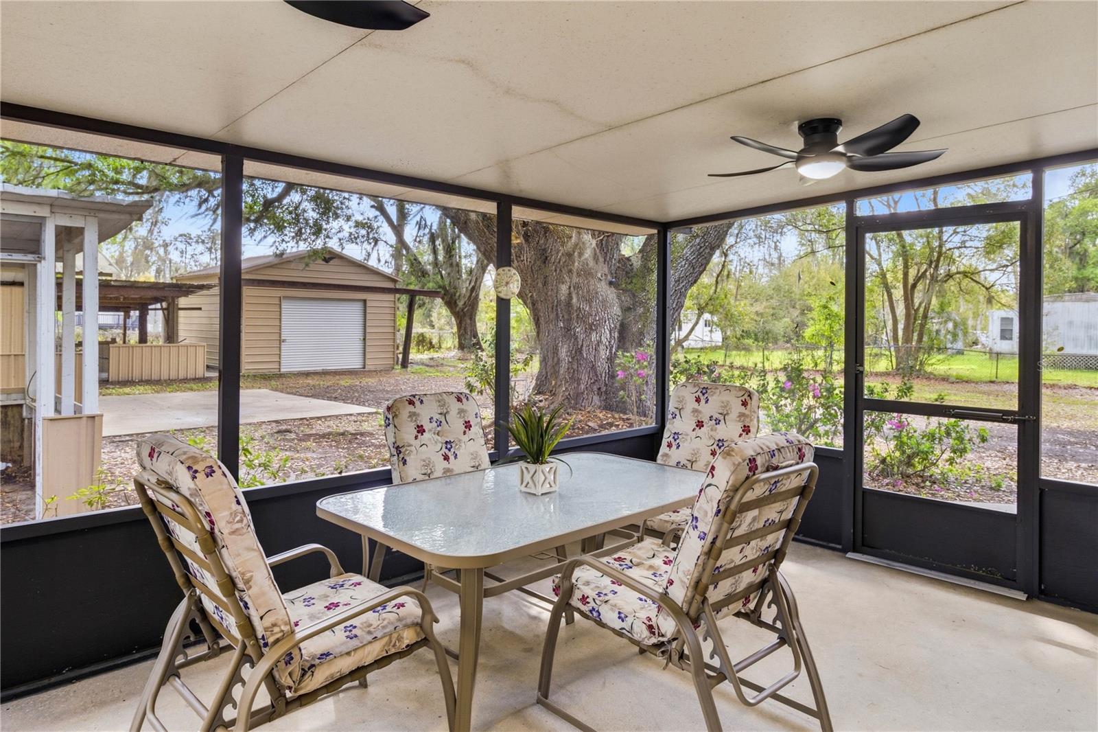 TIMBERLAKE ESTATES - Residential