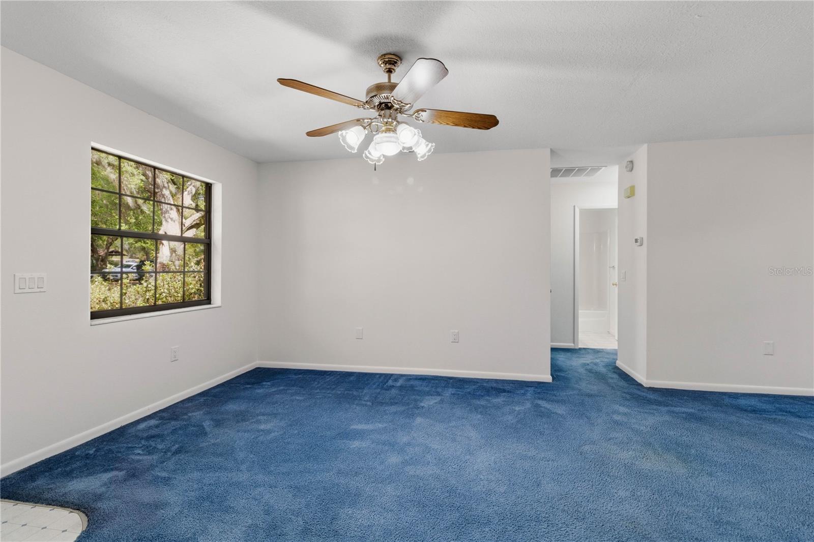 TIMBERLAKE ESTATES - Residential