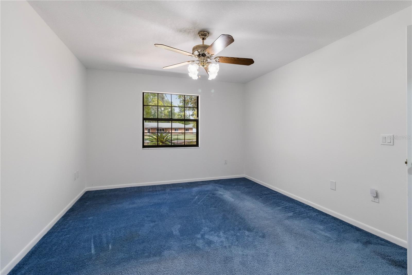 TIMBERLAKE ESTATES - Residential