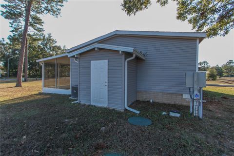 A home in DUNNELLON