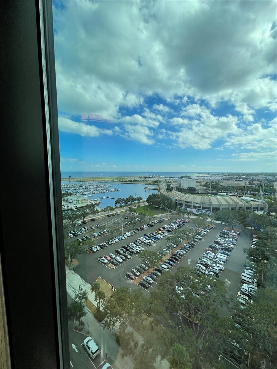 BAYFRONT TOWER CONDO - Residential Lease