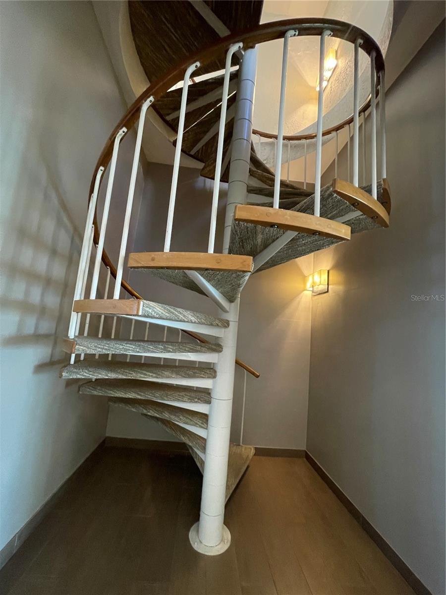 BAYFRONT TOWER CONDO - Residential Lease