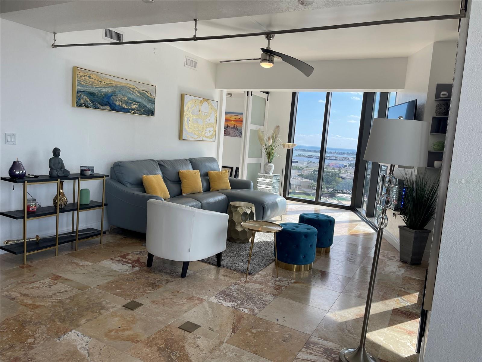 BAYFRONT TOWER CONDO - Residential Lease