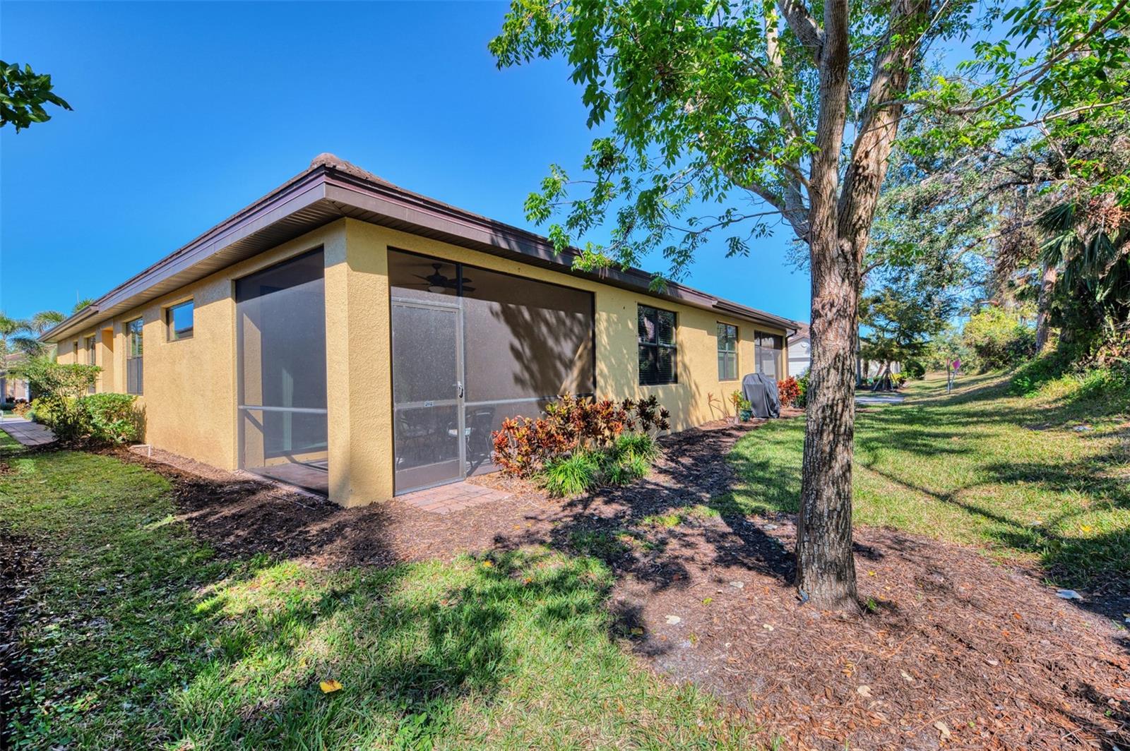 PRESERVE/WEST VLGS PH 1 - Residential Lease