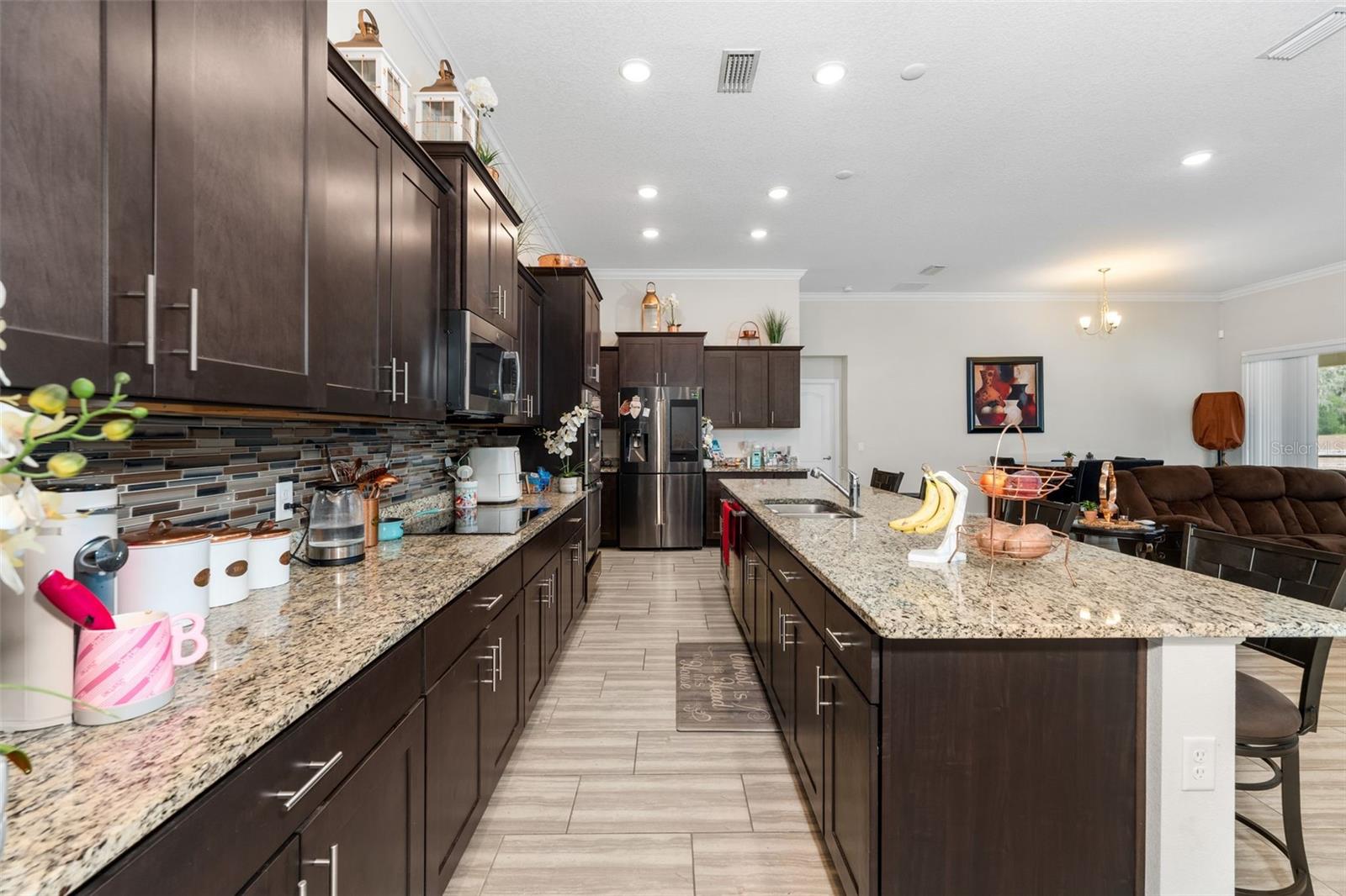 HALF MOON STATION - Residential