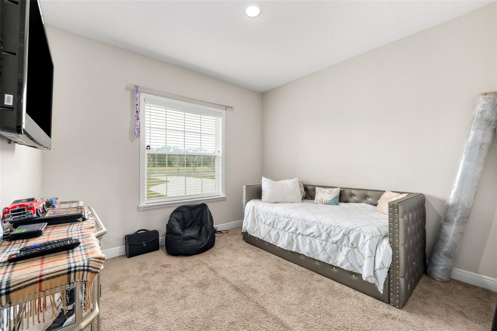 HALF MOON STATION - Residential