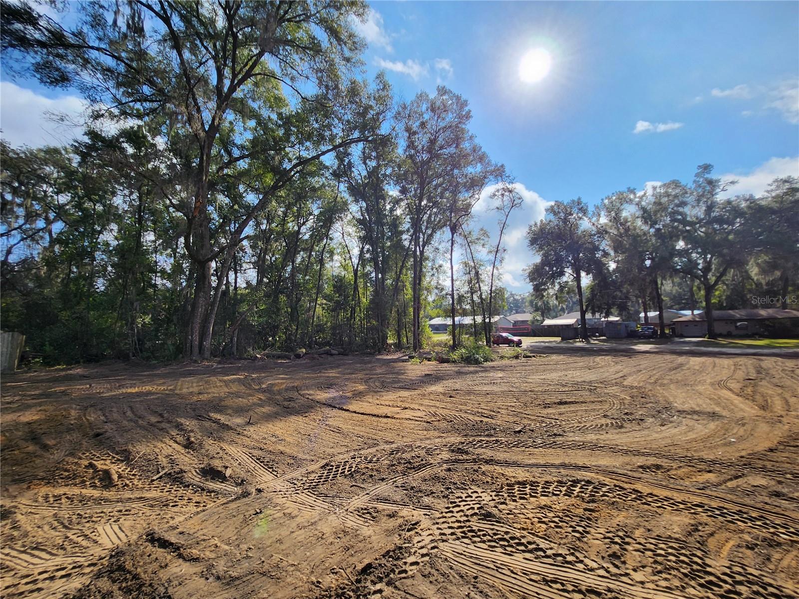 BELLEVIEW HEIGHTS ESTATE - Land