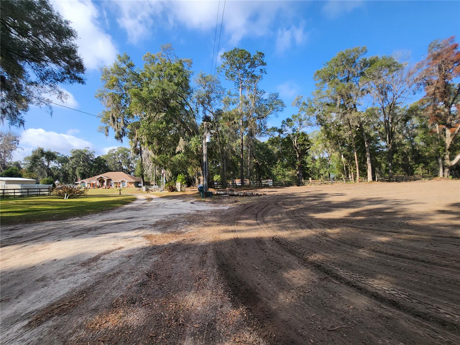 BELLEVIEW HEIGHTS ESTATE - Land