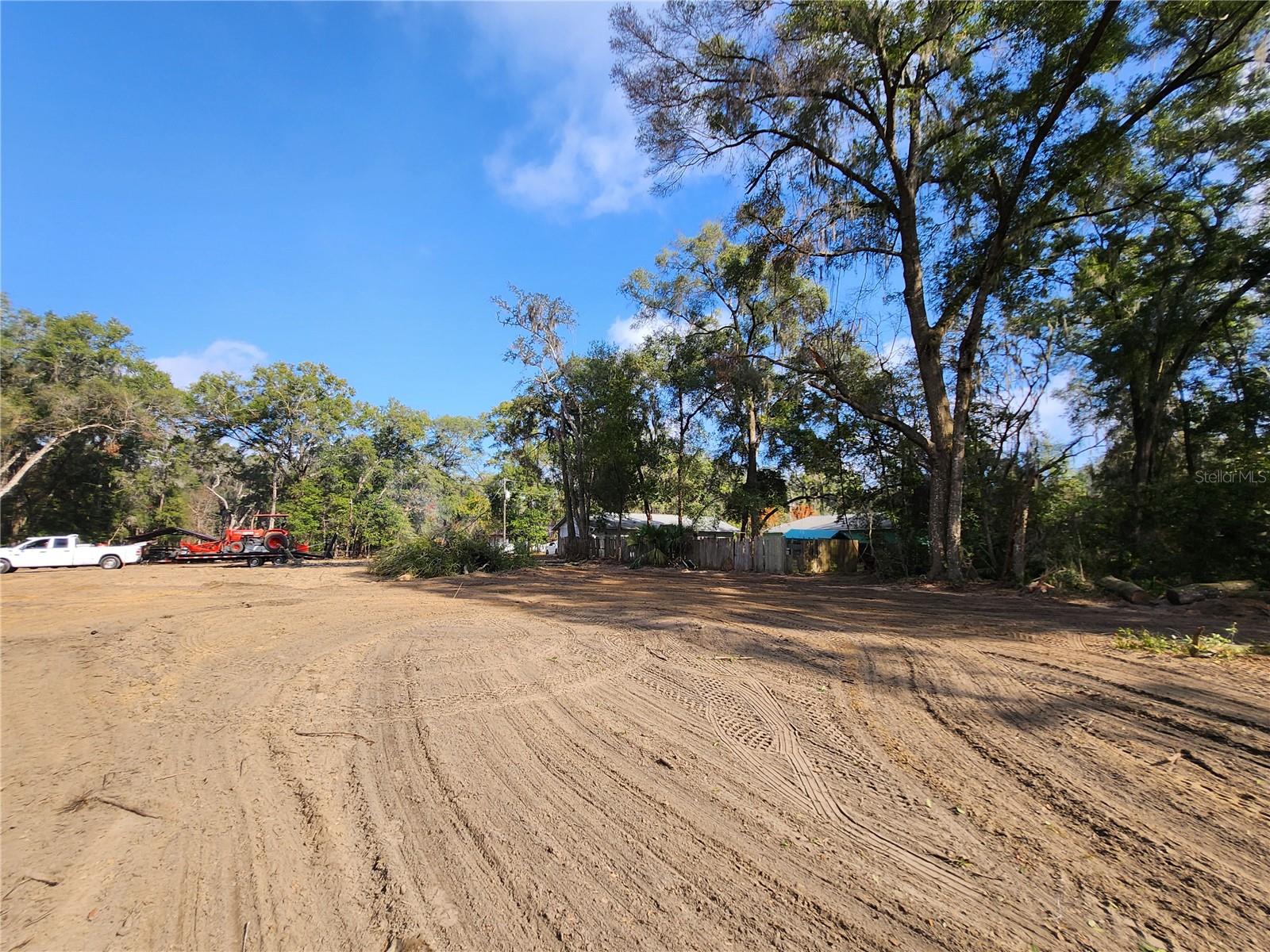 BELLEVIEW HEIGHTS ESTATE - Land