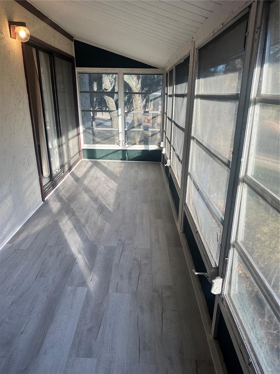 FAIRWAYS/SILVER SPGS SHORES CO - Residential