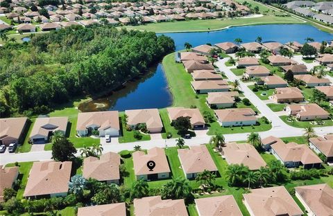 A home in LAKE WALES