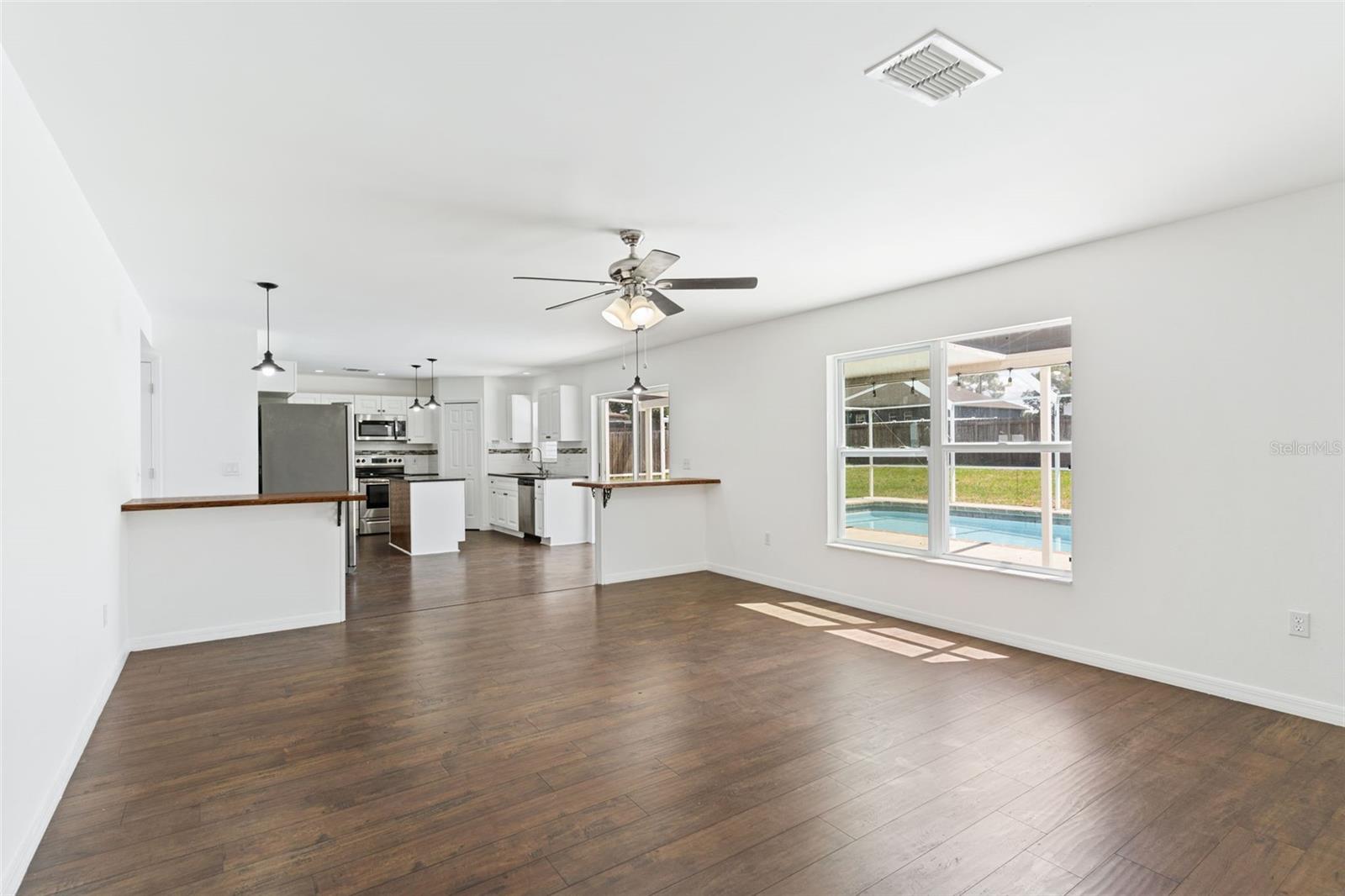 SPRING HILL - Residential