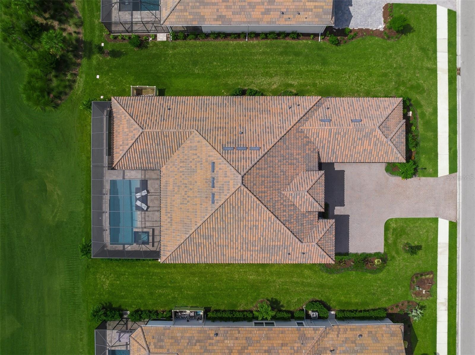 AZARIO ESPLANADE PH II SUBPH A, B & C - Residential