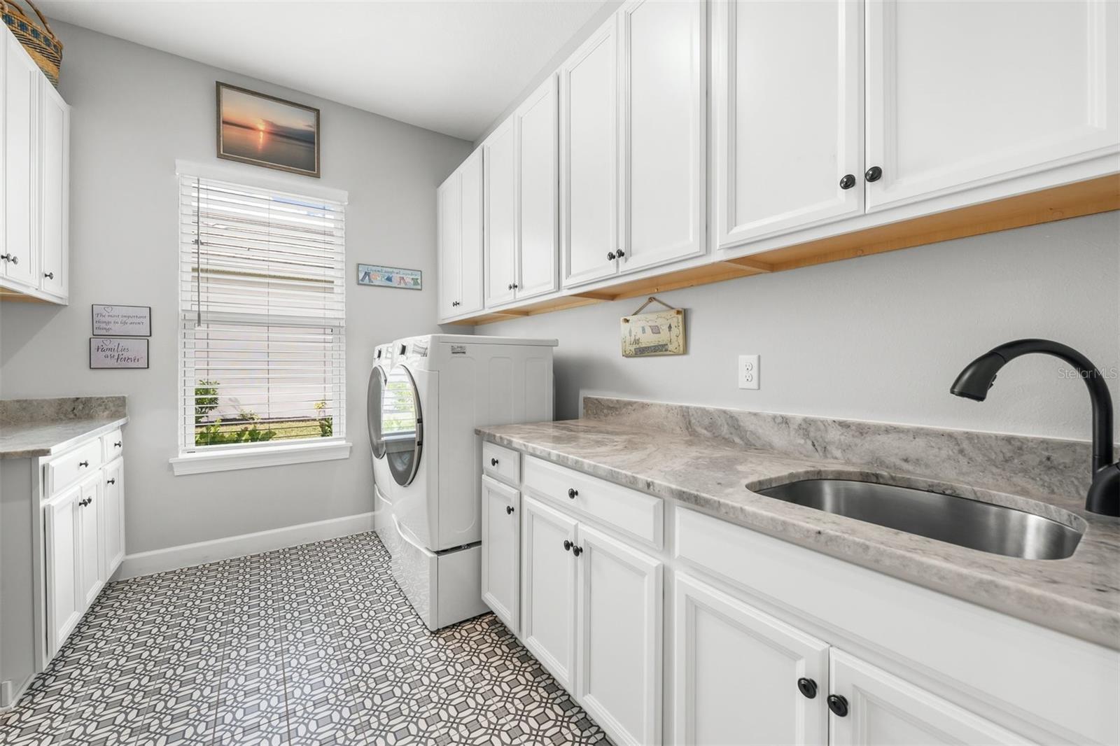 AZARIO ESPLANADE PH II SUBPH A, B & C - Residential