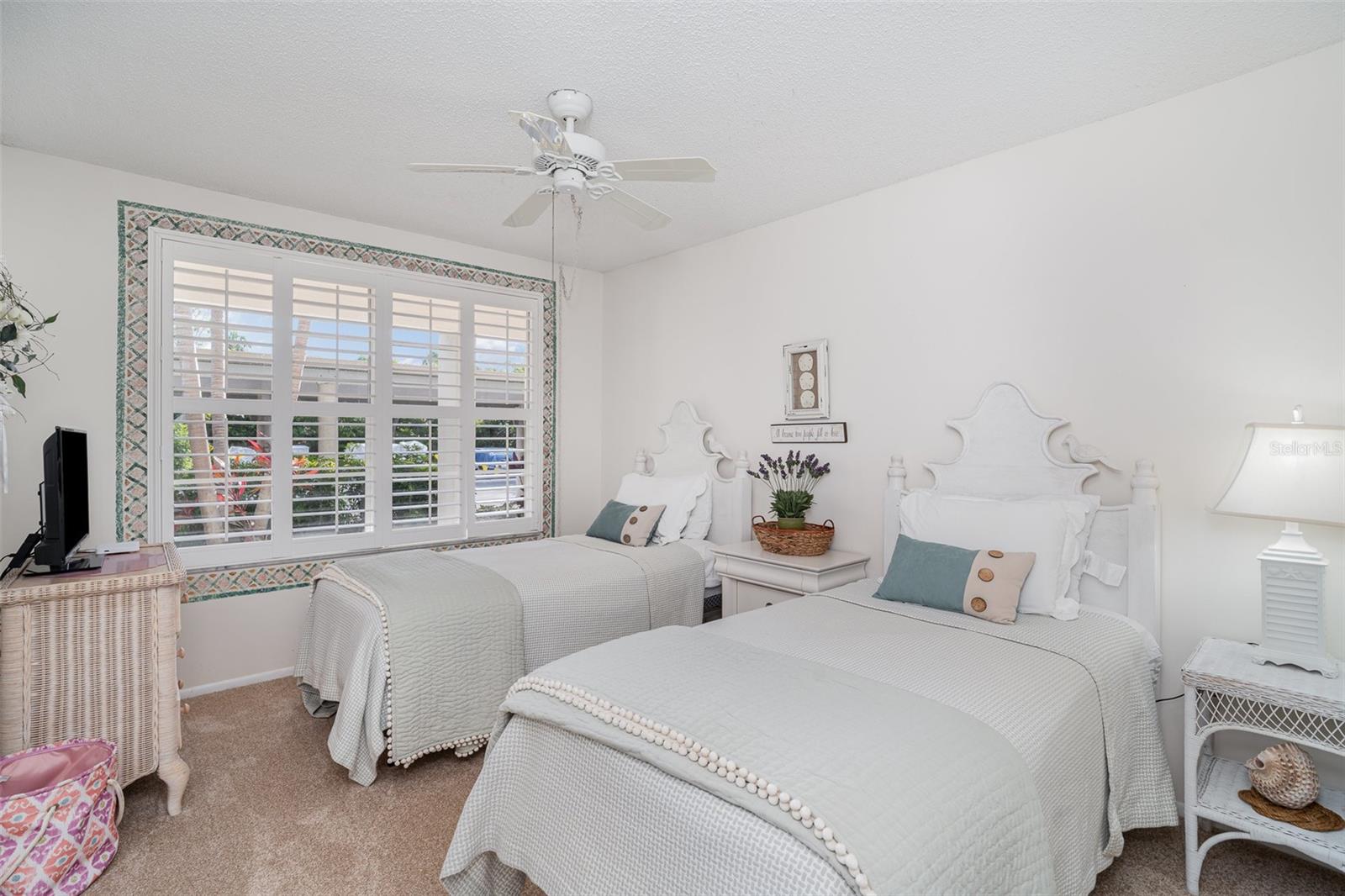 LONGBOAT HARBOUR - Residential