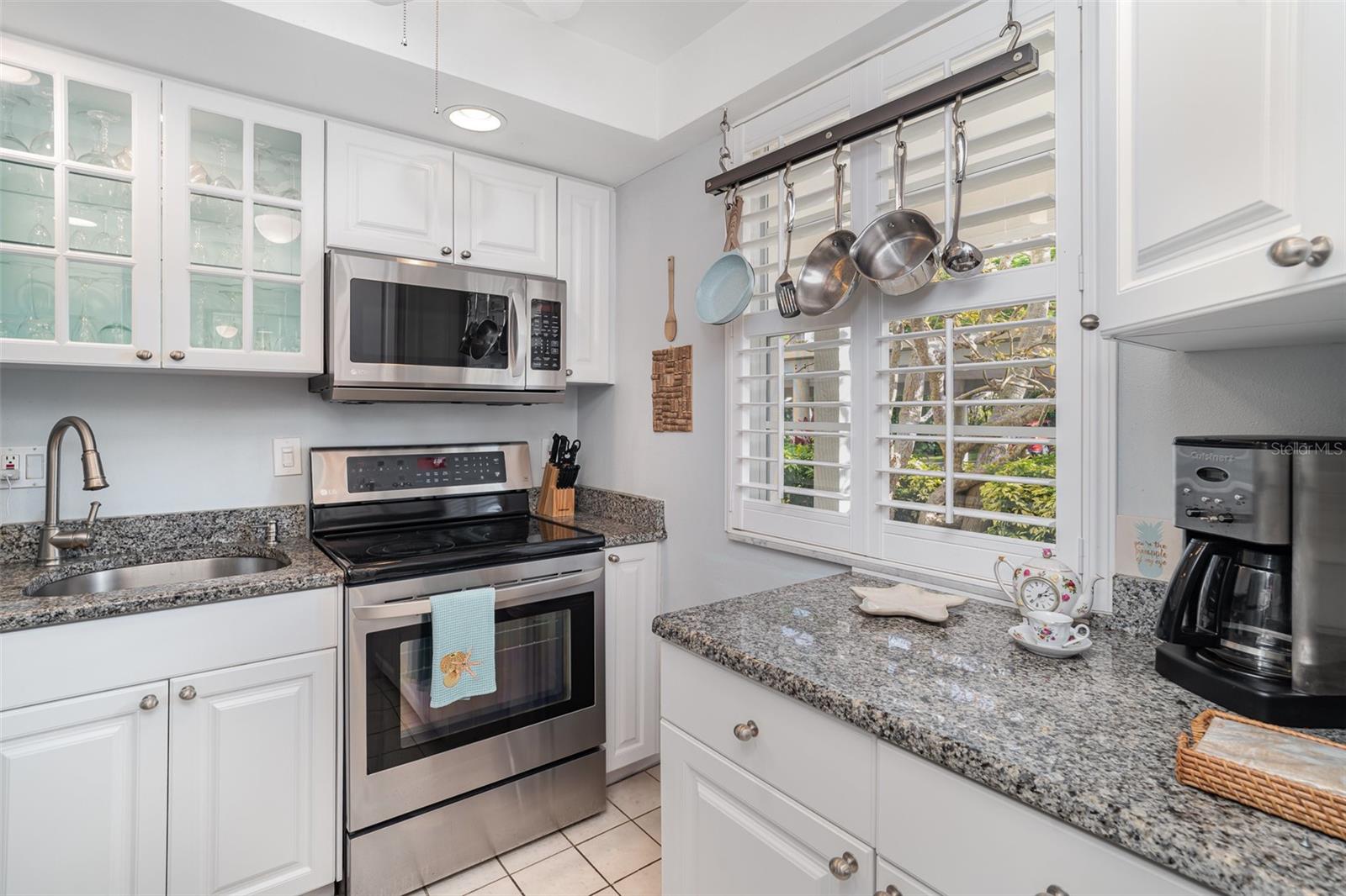 4350 CHATHAM DRIVE E106