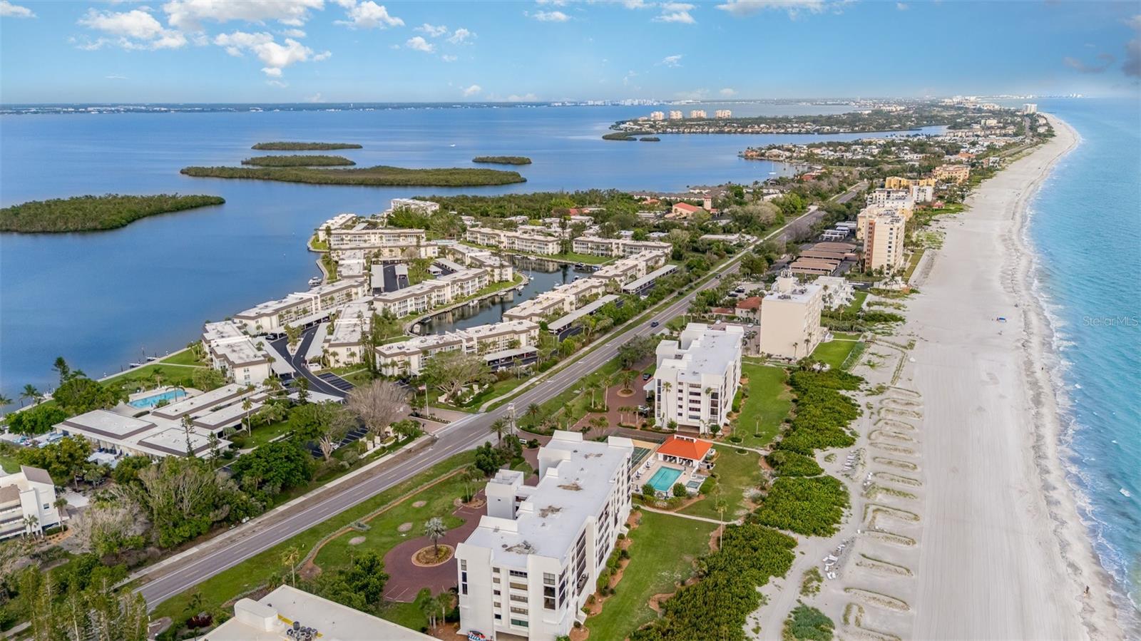 LONGBOAT HARBOUR - Residential