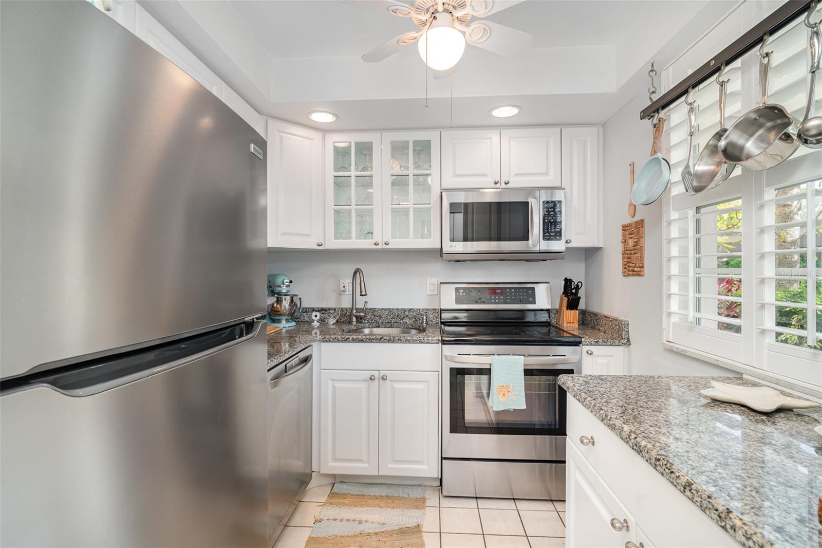 4350 CHATHAM DRIVE E106