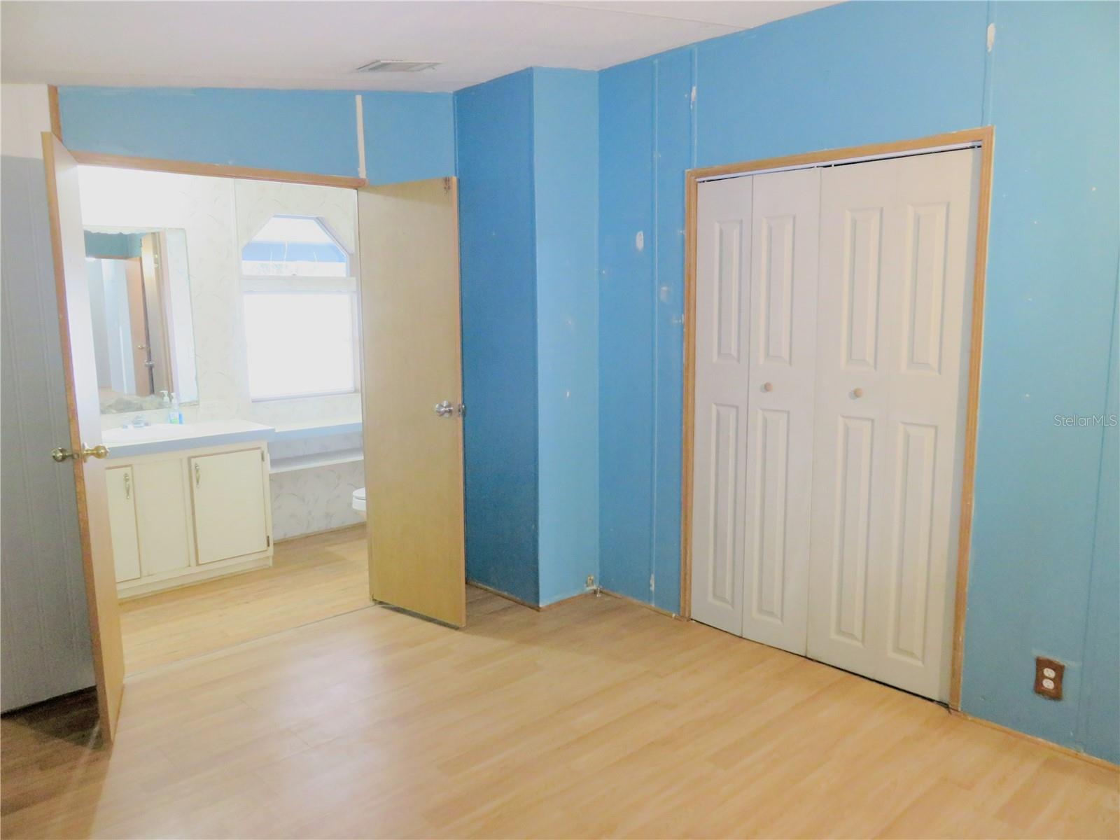 BELLEVIEW HILLS - Residential