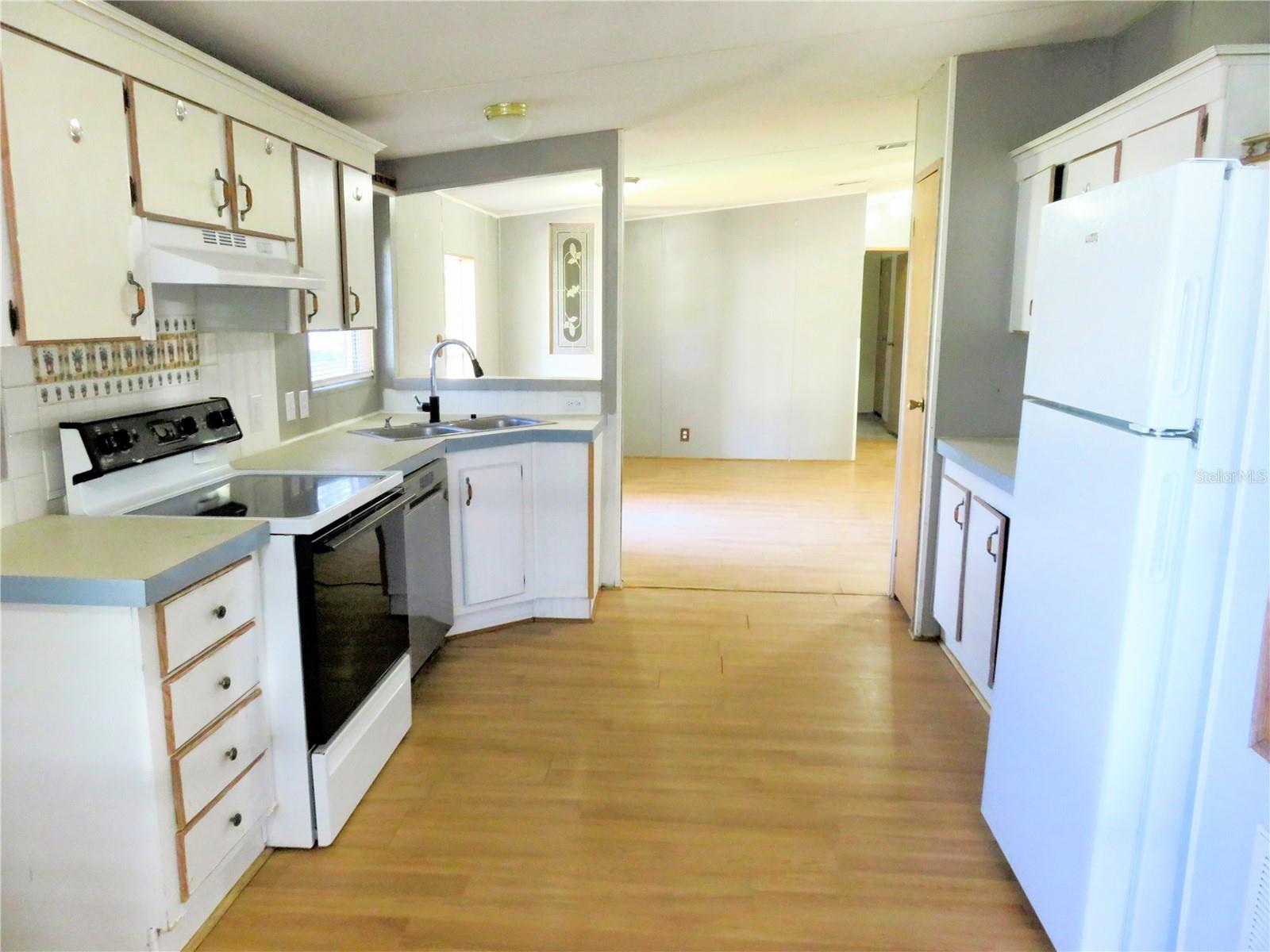 BELLEVIEW HILLS - Residential