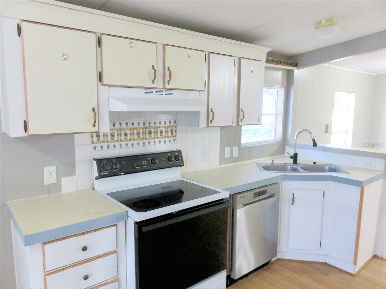 BELLEVIEW HILLS - Residential